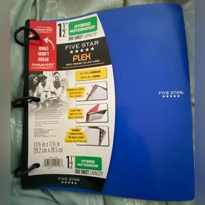 Five Star Flex Hybrid Notebinder. 1 1/2 inch.